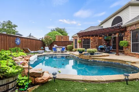 5312 Quail Creek Ct, Fort Worth, TX 76244