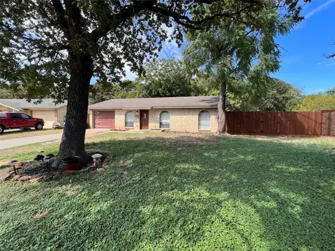 126 Janwood Pl, Lewisville, TX 75067