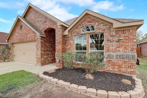 1029 Trinidad Dr, Fort Worth, TX 76140