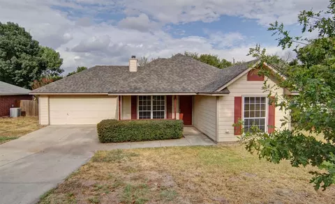 624 N Avenue C, Springtown, TX 76082