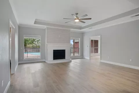 6086 Canyon Rd, Sanger, TX 76266