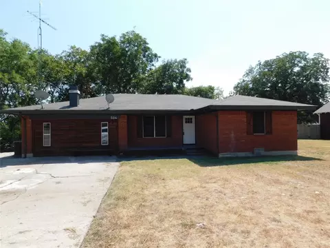 504 E Young St, Howe, TX 75459 photo 17