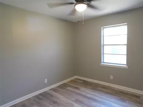504 E Young St, Howe, TX 75459 photo 7