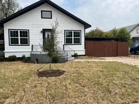 2910 NW 28th St, Fort Worth, TX 76106