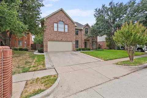 5204 Glen Springs Trl, Fort Worth, TX 76137