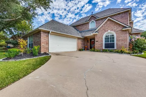 6932 Allen Place Dr, Fort Worth, TX 76116