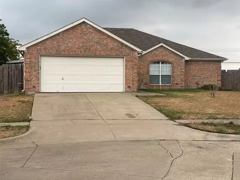 2133 Post Wood Ln, Arlington, TX 76018