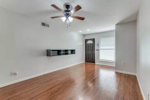 2837 Seabeach St, Irving, TX 75062