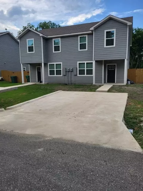 529 E Ball St, Tom Bean, TX 75489