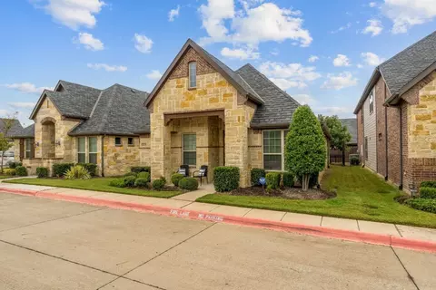 8620 Arrow Dr, Mckinney, TX 75070