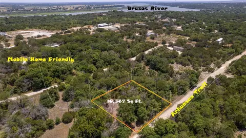 6202 Arkansas Trl, Granbury, TX 76048