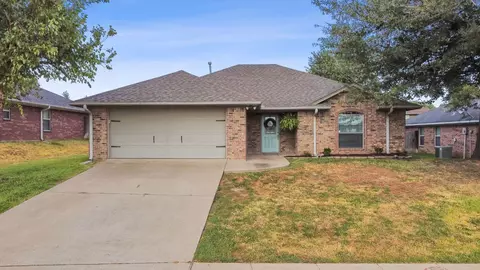19048 Gainesway Dr, Flint, TX 75762