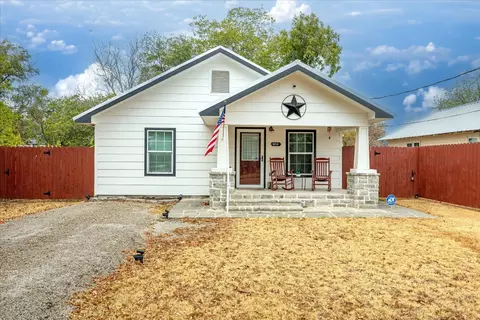 530 Grafton St, Dublin, TX 76446