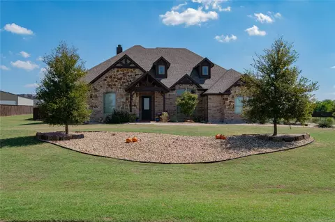 850 Davenport Dr, Waxahachie, TX 75167