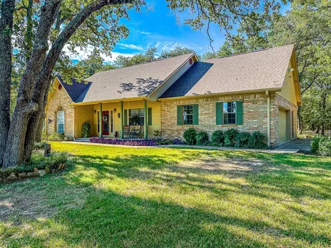 205 Woodside Ct, Corsicana, TX 75109