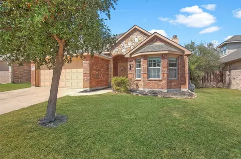 8712 Regal Royale Dr, Fort Worth, TX 76108