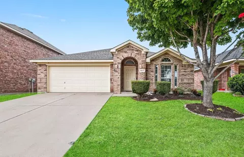 10617 Pumice Dr, Fort Worth, TX 76131