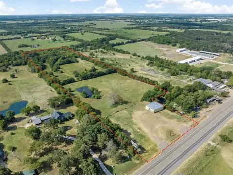 5065 Bonham St, Paris, TX 75460