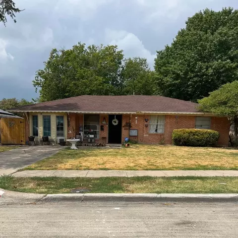 1213 Juanita St, Mesquite, TX 75149