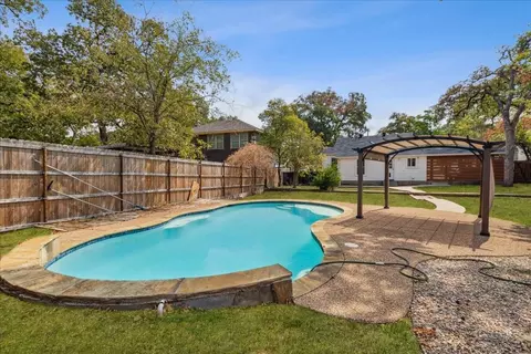 4630 Ohio Garden Rd, River Oaks, TX 76114