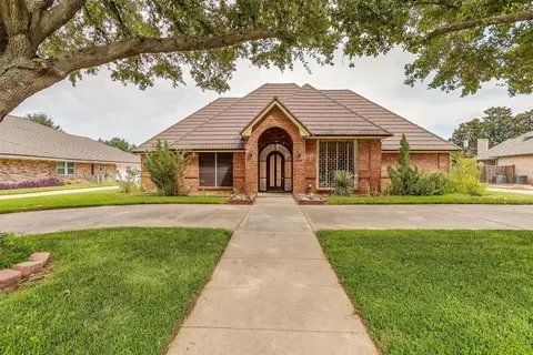 3911 Windview Dr, Colleyville, TX 76034