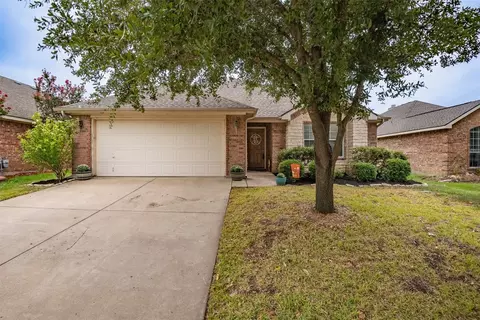 4404 Shady Elm Dr, Mansfield, TX 76063