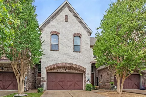 2219 Kirby St, Dallas, TX 75204