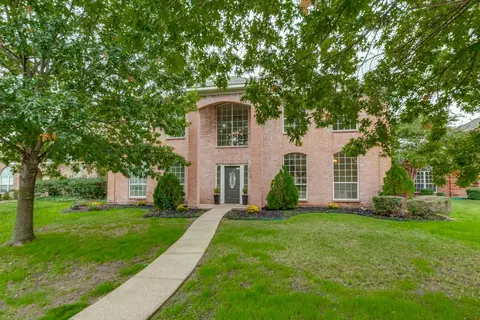 8110 Luna Dr, Rowlett, TX 75088