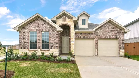 704 Matador Ln, Arlington, TX 76002