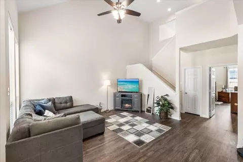 840 Brockden Dr, Mesquite, TX 75149