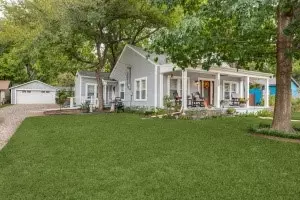 304 S Main St, Irving, TX 75060