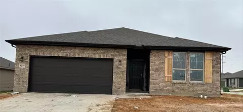 8249 Tomcat Trl, Godley, TX 76044
