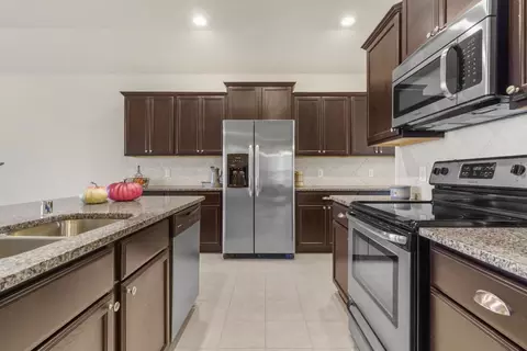 411 Marquette Dr, Van Alstyne, TX 75495