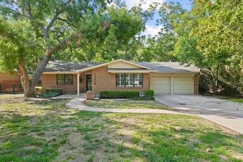 1706 Raydon Dr, Arlington, TX 76013