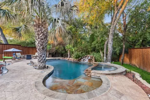 1734 Peavy Rd, Dallas, TX 75228