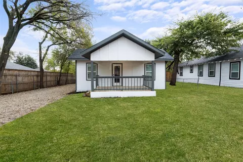8812 Old Homestead Dr, Dallas, TX 75217