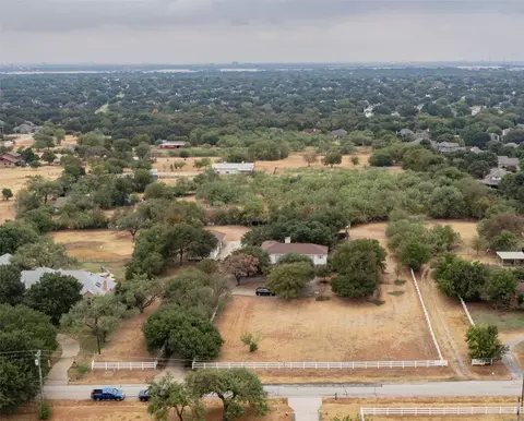 1311 Oak Dr, Flower Mound, TX 75028