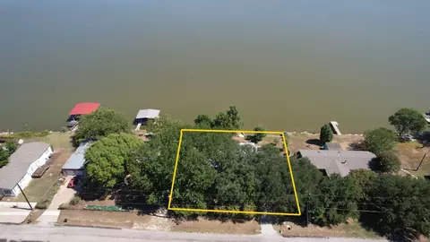 5815 Parkside Ct, Granbury, TX 76048