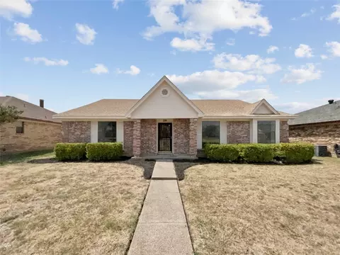 210 E Apollo Rd, Garland, TX 75040