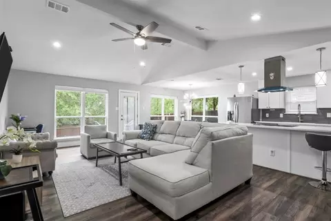 1700 Roundrock Trl, Mesquite, TX 75149