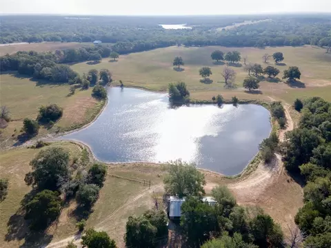 522 Lcr 425, Groesbeck, TX 76642