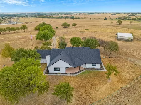 685 County Road 386, Valley View, TX 76272