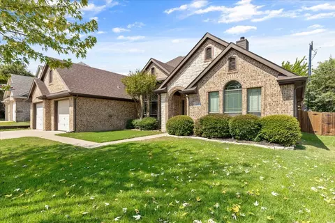 1807 Kris St, Mansfield, TX 76063