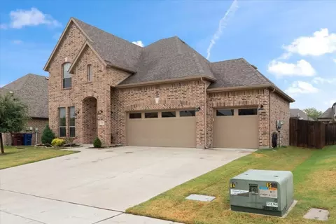 308 Thompson Dr, Van Alstyne, TX 75495