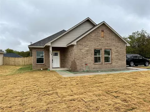 229 Santa Fe St, Alvarado, TX 76009