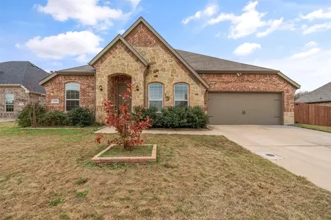 1521 Grassy Meadows Dr, Burleson, TX 76028