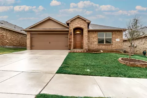 616 Zeke Lake Trl, Fort Worth, TX 76120