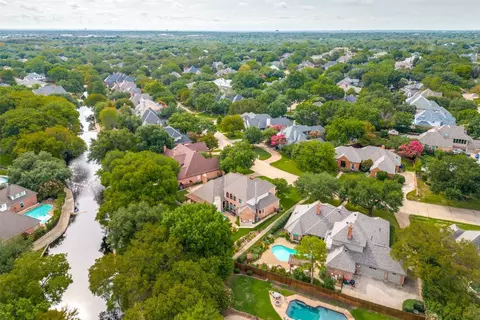 2702 Cottonwood Ln, Colleyville, TX 76034