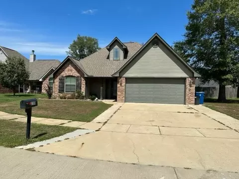 230 Southern Creek Cir, Haughton, LA 71037
