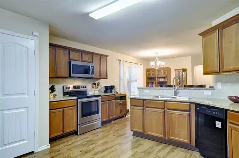 3000 Iris Dr, Lancaster, TX 75146 photo 11